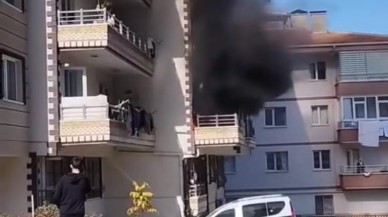 Ankara Mamak'ta Apartman Dairesinde Yangın Paniği