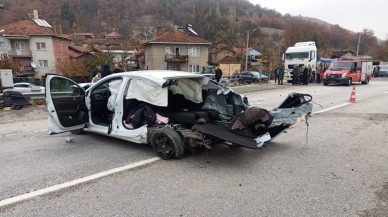 Bilecik'te Trafik Kazasında Anne ve Kızı Hayatını Kaybetti