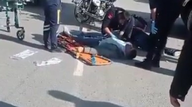 Elazığ’da Motosikletin Kamyona Çarpması Sonucu 2 Kişi Yaralandı