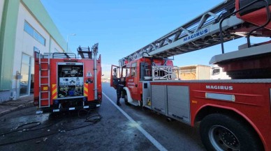 Kayseri’de Mobilya Atölyesinde Yangın: 1 Kişi Dumandan Etkilendi