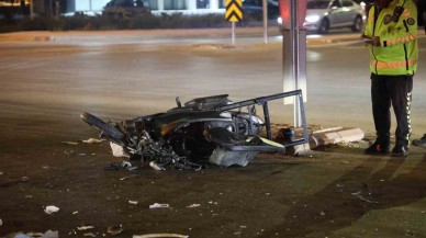 Konya'da Kırmızı Işık Faciası: Motosiklet Paramparça,  2 Yaralı