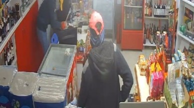 Mersin'de Dehşet Veren Soygun! Rus Kadının Marketine Baskın
