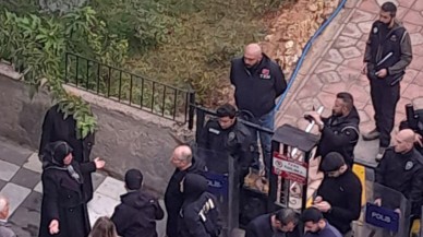 İçişleri Bakanlığı,  Üç Belediye Başkanını Görevden Aldı ve Kayyum Atadı
