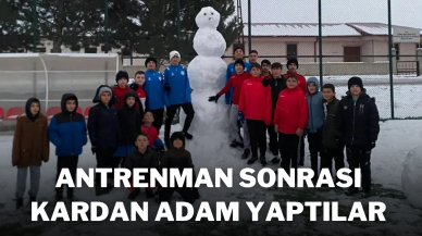 Antrenman Sonrası Kardan Adam Yaptılar