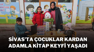 Sivas’ta Çocuklar Kardan Adamla Kitap Keyfi Yaşadı