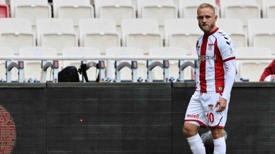 Sivasspor Taraftarları,  Alex Pritchard'tan Kayserispor Maçında Çıkış Bekliyor