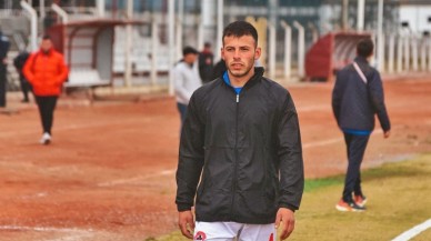 Babası İçin Futbola Veda Etti