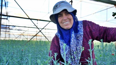 Kadınlar Günü İçin 80 Milyon Dal Çiçek İhraç Edecek