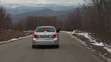 Silahlı Maganda Havaya Ateş Açtı,  Hemen Yakalandı