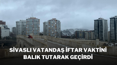 Sivaslı Vatandaş İftar Vaktini Balık Tutarak Geçirdi