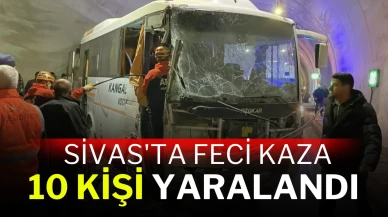 Sivas'ta Feci Kaza! 10 Kişi Yaralandı