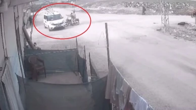 Motosiklet Hafif Ticari Araca Saplandı: 1’i Ağır 2 Yaralı
