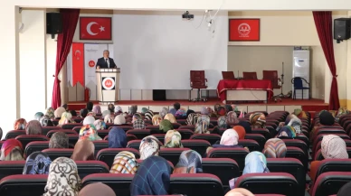 Sivas’ta Kur’an Kursu Öğreticilerine Yönelik Bilgilendirme Toplantısı Düzenlendi