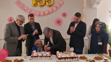 Sivas’ta 100 Yaşına Giren Fermide Cangül İçin Anlamlı Kutlama
