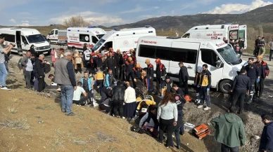 Sivas'ta Servis Minibüsü Kazasında Ölü Sayısı 2’ye Yükseldi