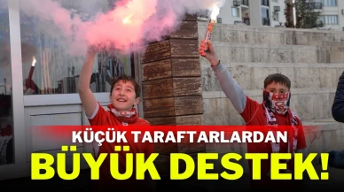 Küçük Taraftarlardan Büyük Destek!