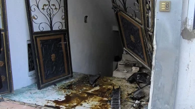 Otomobil Binaya Çarptı: Sürücü Yaralandı