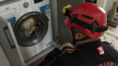 Çamaşır Makinesinde Mahsur Kalan Kediye İtfaiye Yardımı