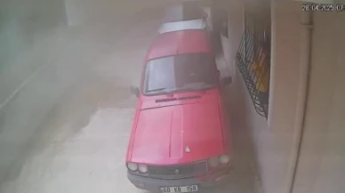 Yangın Anında Camı Kırıp Çocukları Kurtardılar