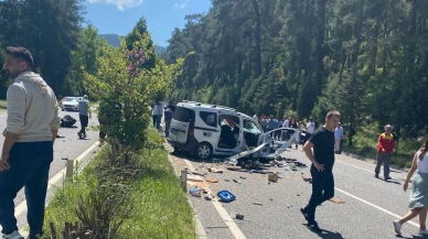 Zincirleme Kaza: 1 Ölü, 3 Yaralı
