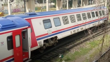 İzmir’de vagon raydan çıktı