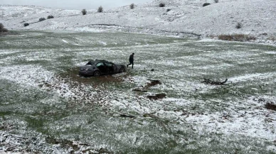 Sivas’ta Otomobil Şarampole Uçtu: 2’si Ağır, 3 Yaralı