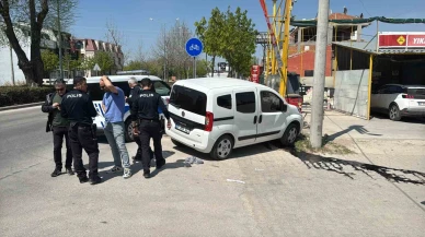Kaçan Araç  Direğe Çarptı, 3 Kişi Gözaltında
