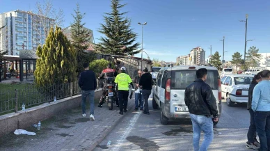 Sivas'ta Şüpheli Araç Takibinde Kaza: İki Polis Yaralandı