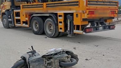 Vinç ile Motosiklet Çarpıştı: 1 Yaralı