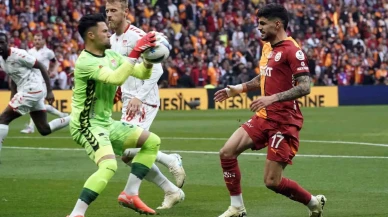 Galatasaray-Sivasspor Maçında İlk Yarıda Şok