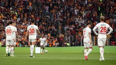Sivasspor-Galatasaray Maçında Skandal! Tek Pozisyon Üç Karar