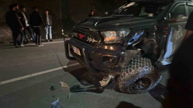 Keskin Virajda Kafa kafaya çarpıştılar: 8 yaralı