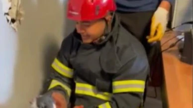 İtfaiye Kedileri Böyle Kurtardı
