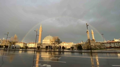 Sivas’ta Gökkuşağı Gökyüzünü Renklendirdi