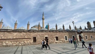 Mevlana Müzesi Ziyaret Rekorları Kırıyor! İlk 3 Ayda Zirvede!
