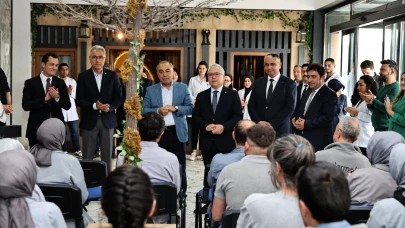 Sivas Valisi Yılmaz Şimşek, İşçilerin 1 Mayısını Kutladı