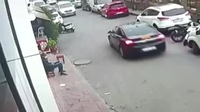 Kaldırımda Oturuyordu Genç Sürücünün Kurbanı Oldu