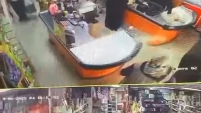 Müşteri Kılığındaki Hırsız, Marketten 4 Koli Kahve Çaldı