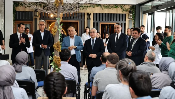 Sivas Valisi Yılmaz Şimşek, İşçilerin 1 Mayısını Kutladı