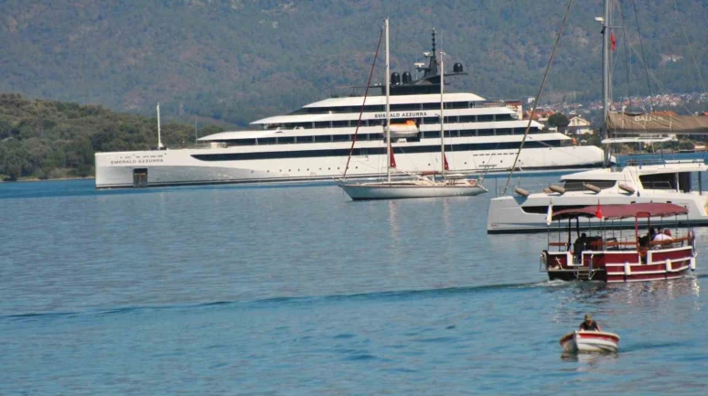 Sezonun İlk Lüks Yolcu Gemisi Fethiye’de