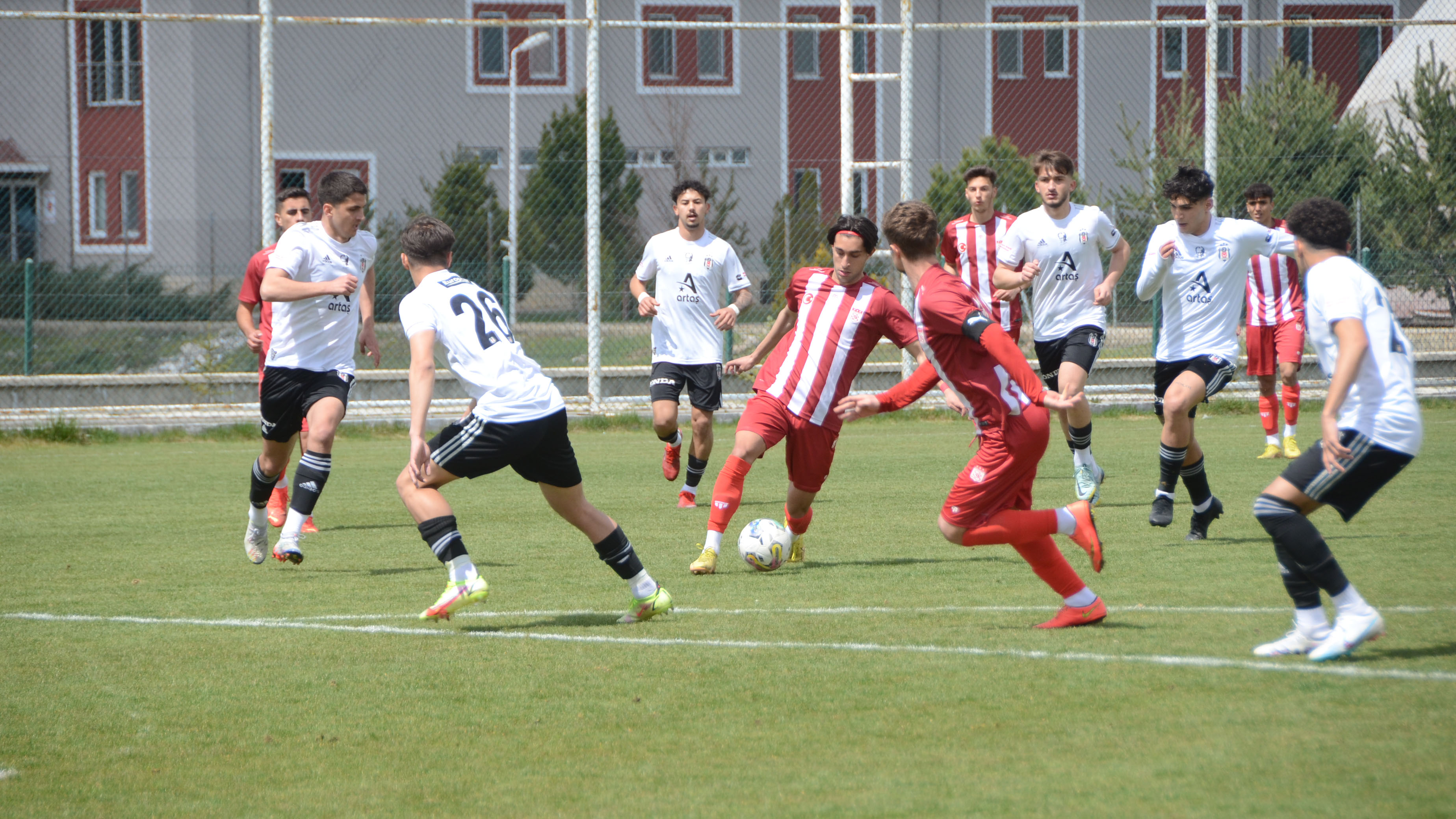 YİĞİDO 3-0 KAZANDI