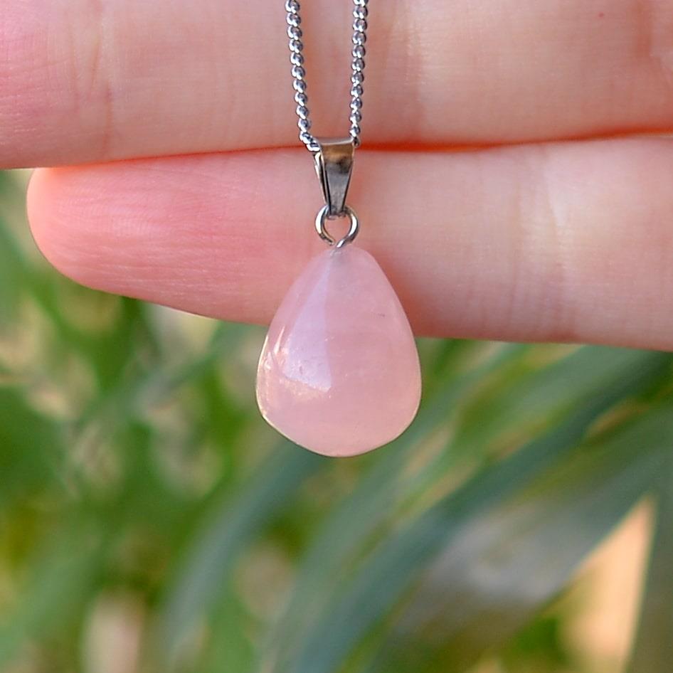 pembe-kuvars-tasi-damla-kolye-5482