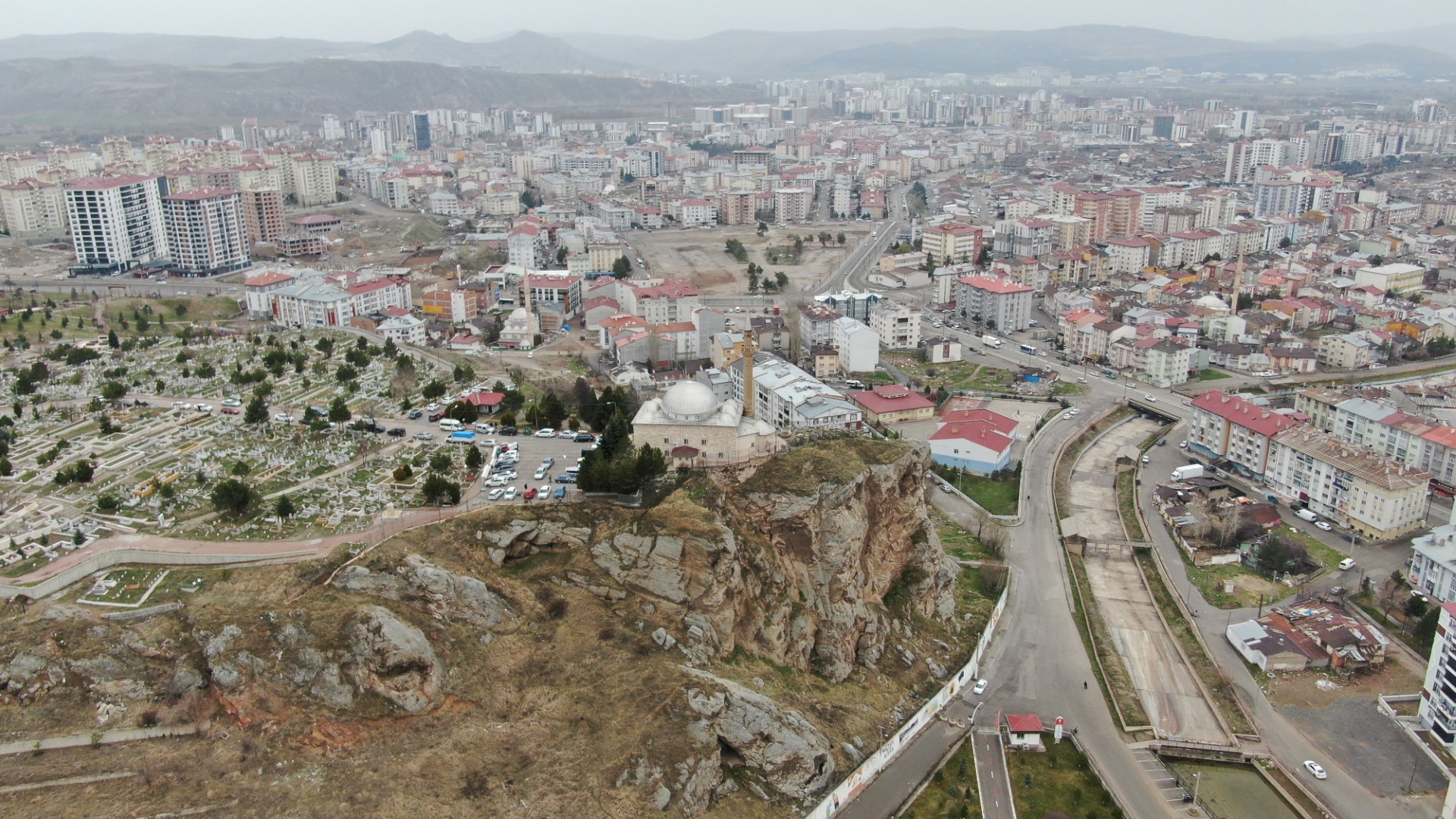 Uçurum Kenarı Türbe (4)