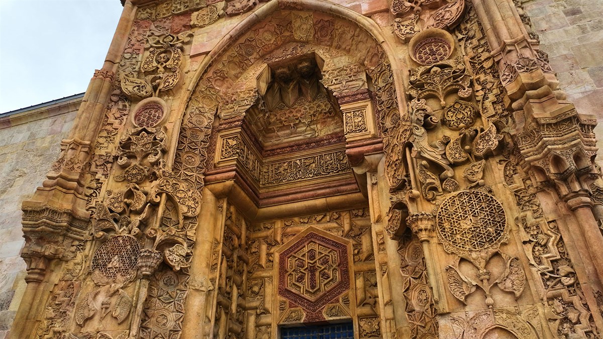 Divriği Ulu Cami Darüssifasi