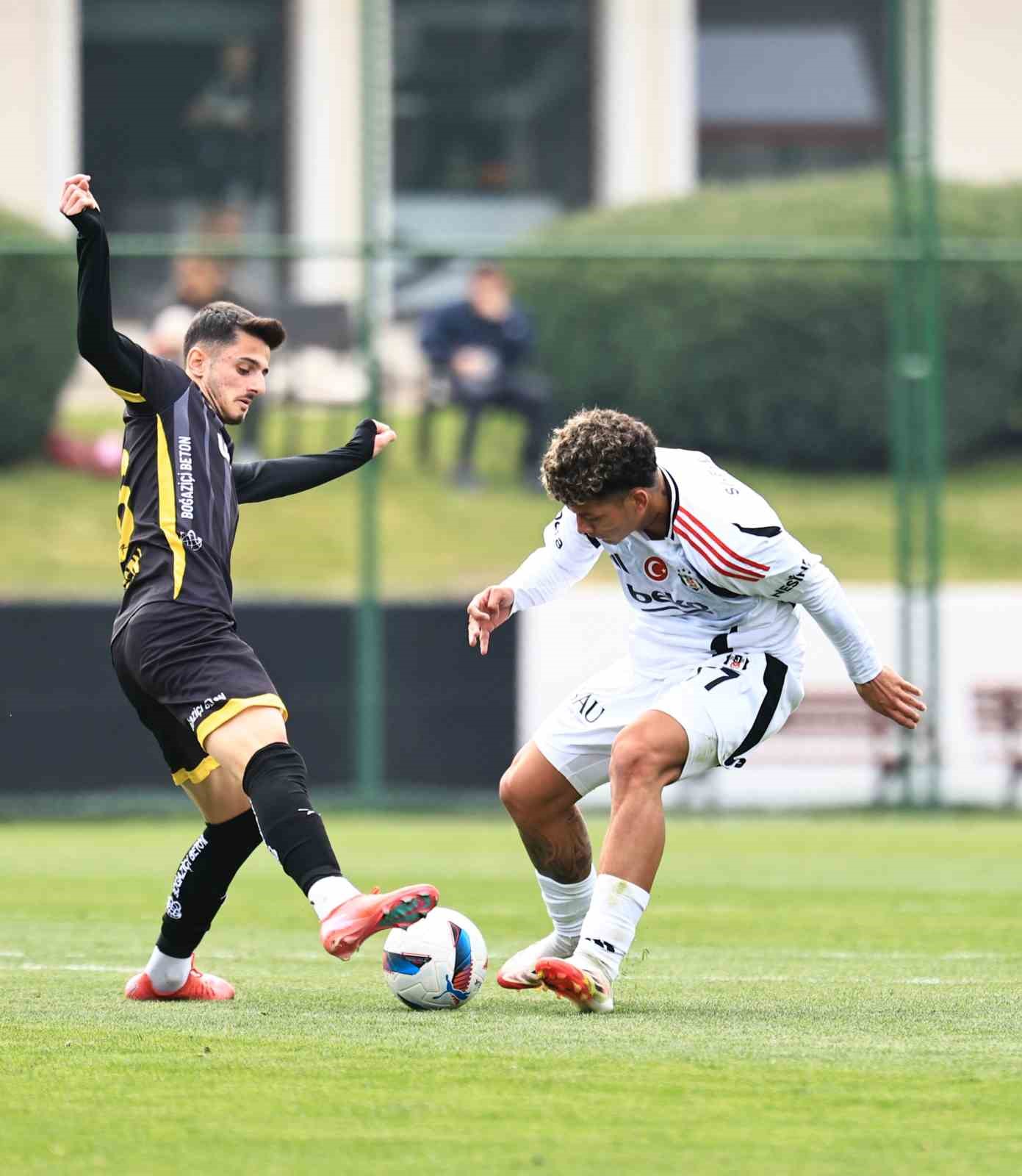 besiktas-hazirlik-macinda-istanbulspora-maglup-oldu
