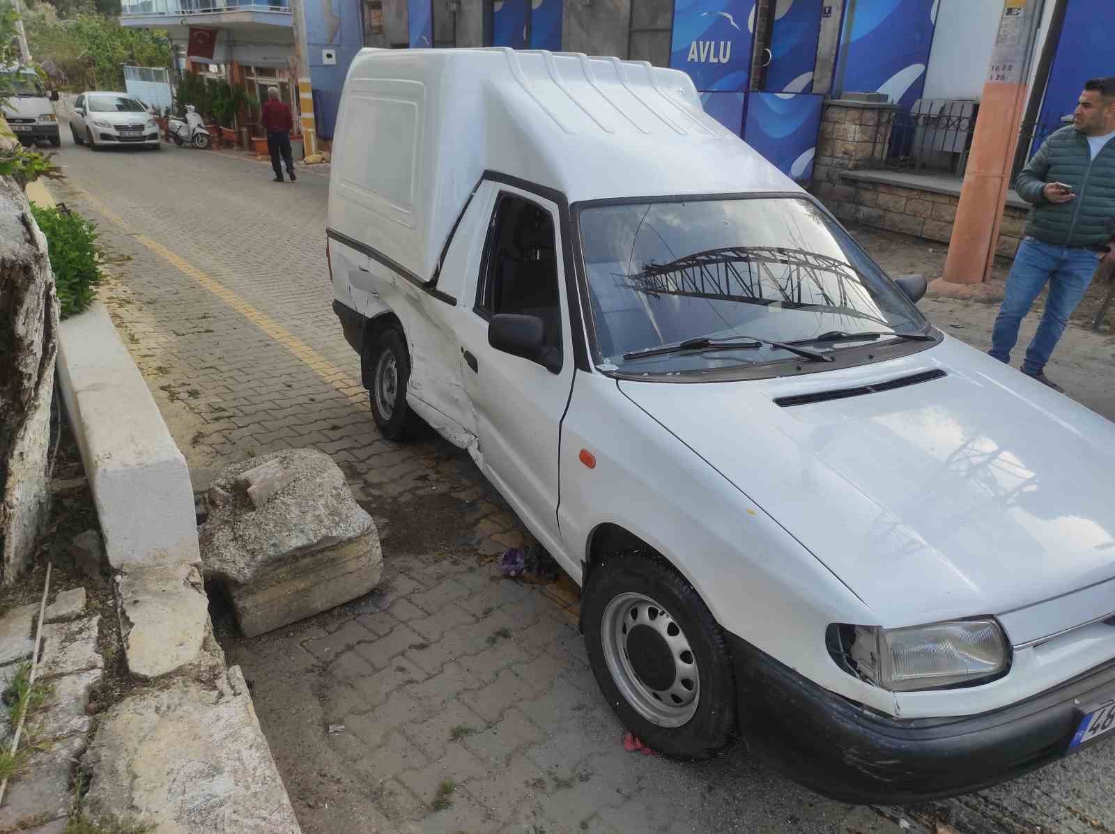 koskte-trafik-kazasi-2si-bebek-4-yarali