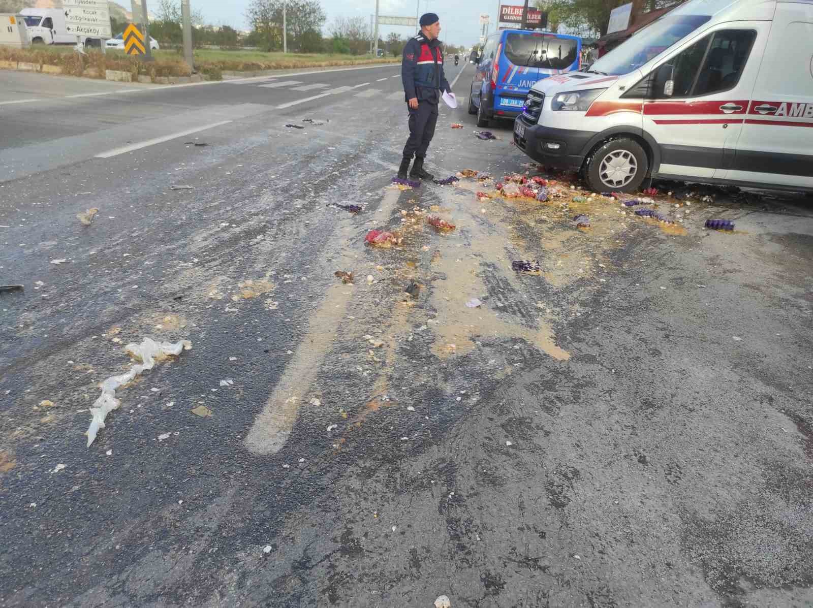 koskte-trafik-kazasi-2si-bebek-4-yarali