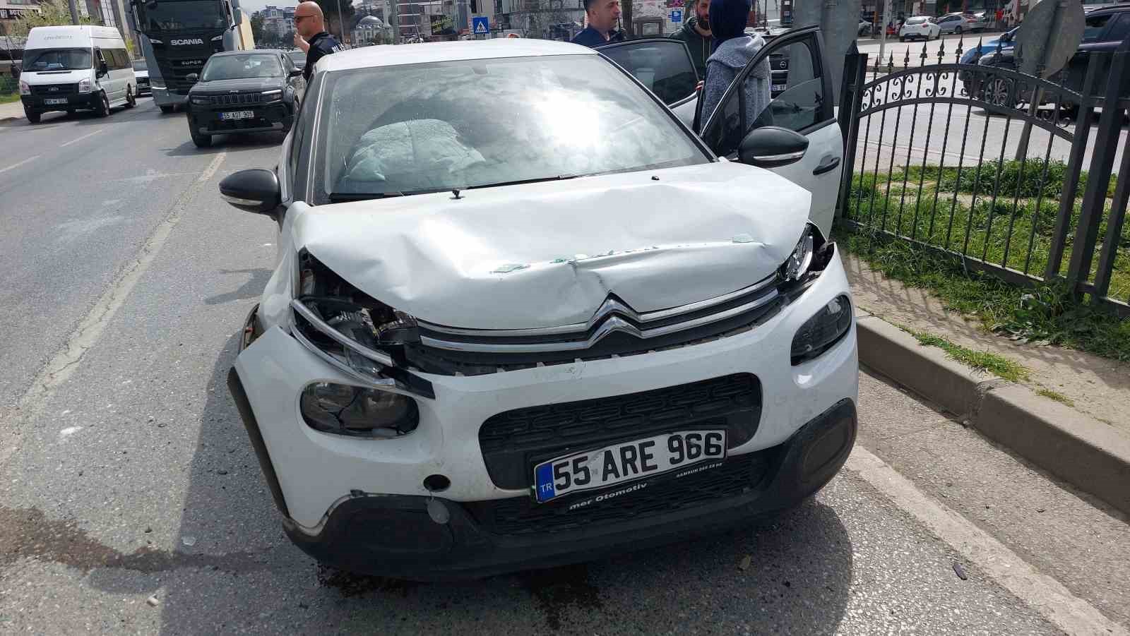 samsunda-trafik-kazasi-2-yarali