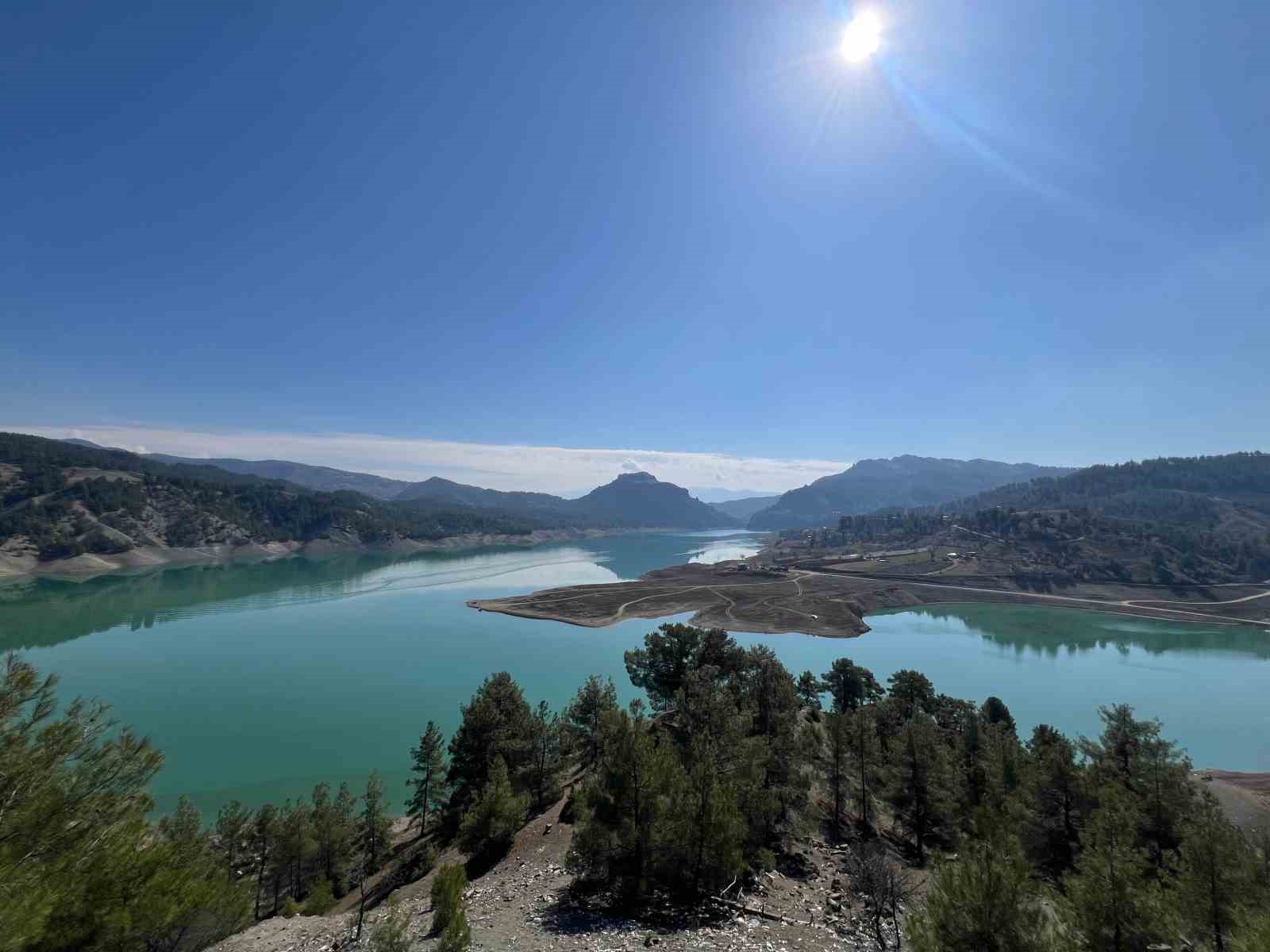 su-cekilince-eski-koy-ortay-acikti