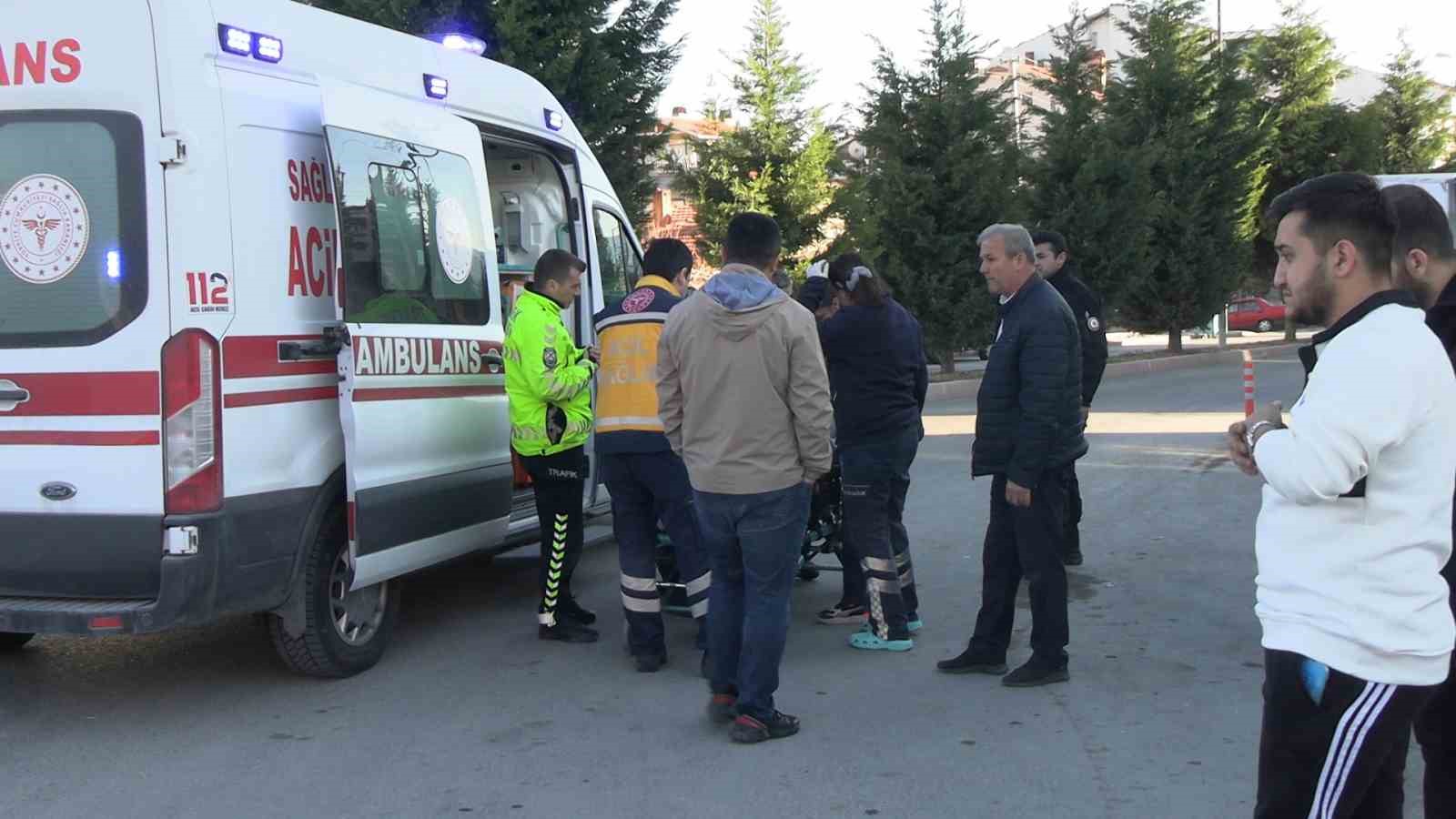 tavsanlida-trafik-kazasi-2-yarali